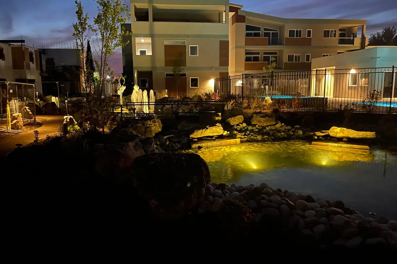 carousel-01-pool-night-1344w.webp