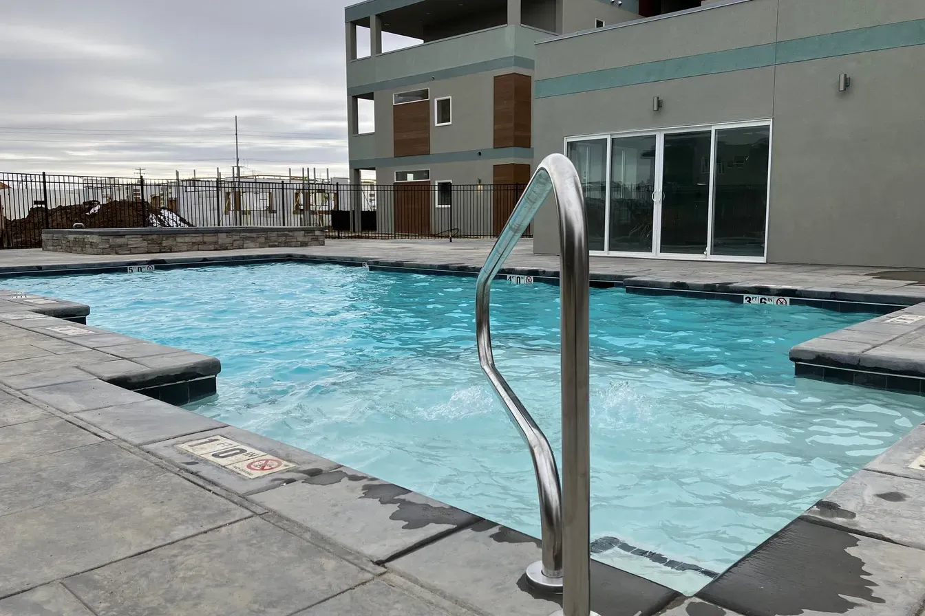 carousel-02-pool-day-1344w.webp